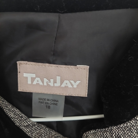 Tan Jay  Gray Tweed Jacket Women’s 18  Blazer with Black Velvet Trim - Picture 5 of 11